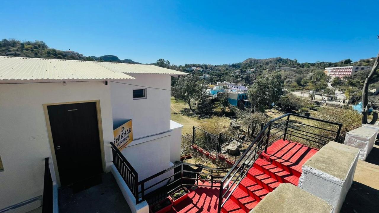 مبيت وإفطار Shikhar Bunglow - A Stunning Valley View Bungalow In مونت ابو المظهر الخارجي الصورة